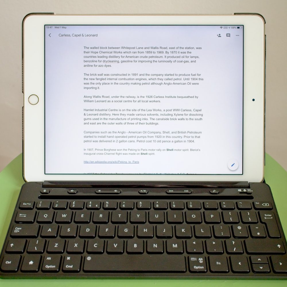 IPad with bluetooth keyboard