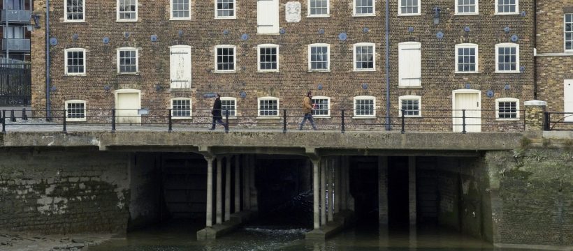 Three Mills tide stream. River Lea.