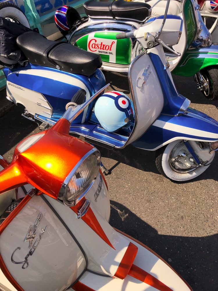 Two-tone scooters