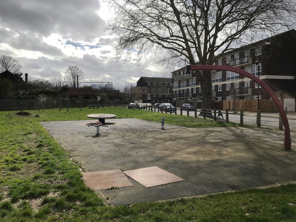 Four Seasons Green, Malmesbury Estate