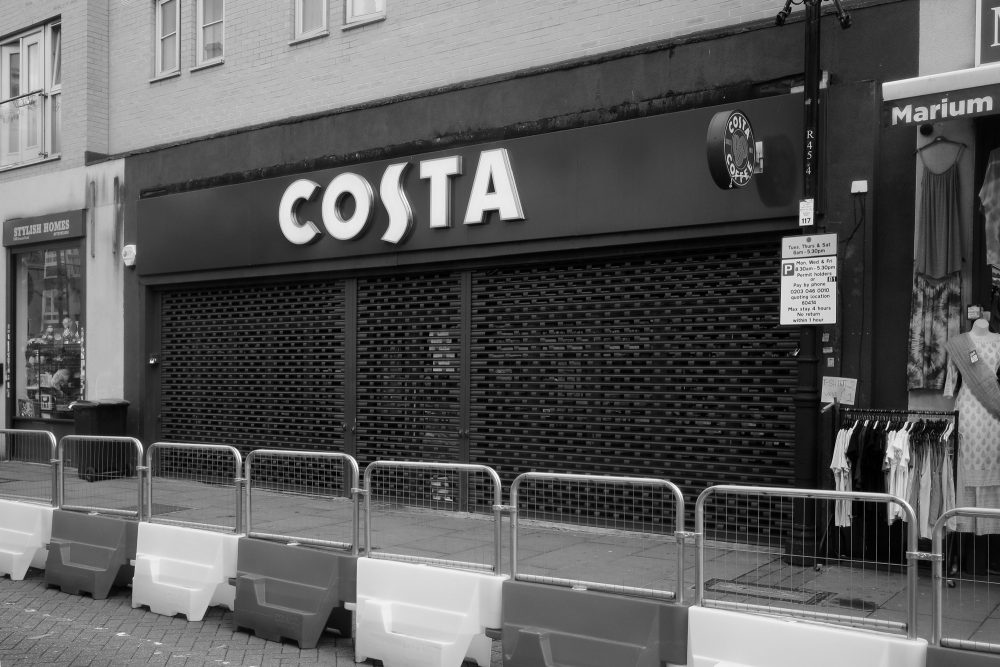 Costa Coffee still closed after the coronavirus lockdown.