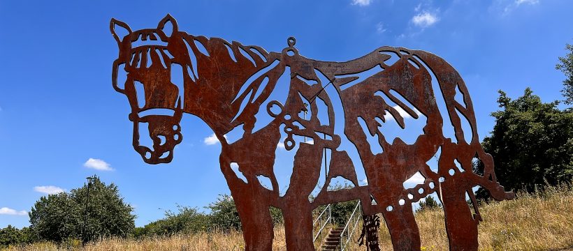 Barge Horse sculpture Regent's Canal Bow