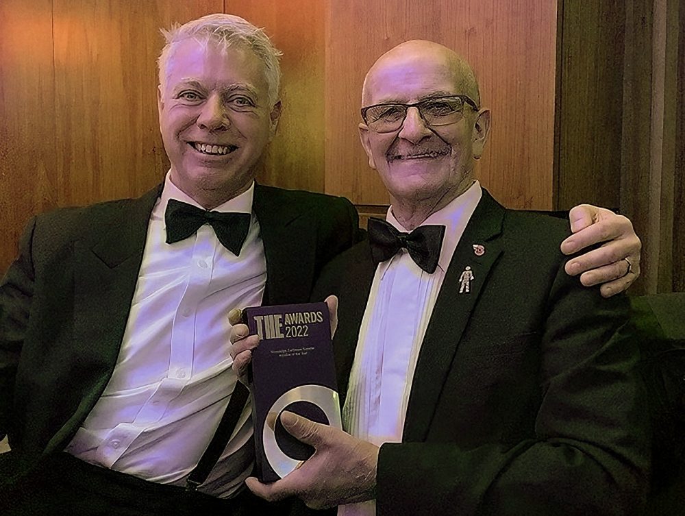 Geezers Eddie Snooks (left) and Ricky Ayliffe at the awards