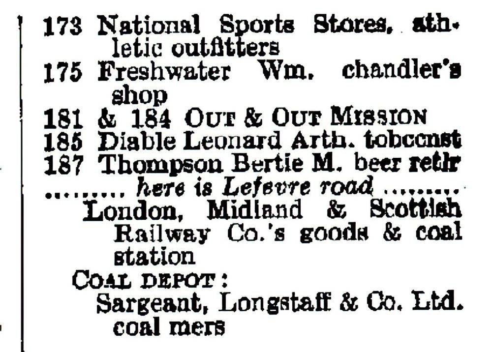 A section from Tredegar Road North East in the 1939 Street Directory. No 187 is the Bridge House pub. Underneath it you can see the goods and coal station.