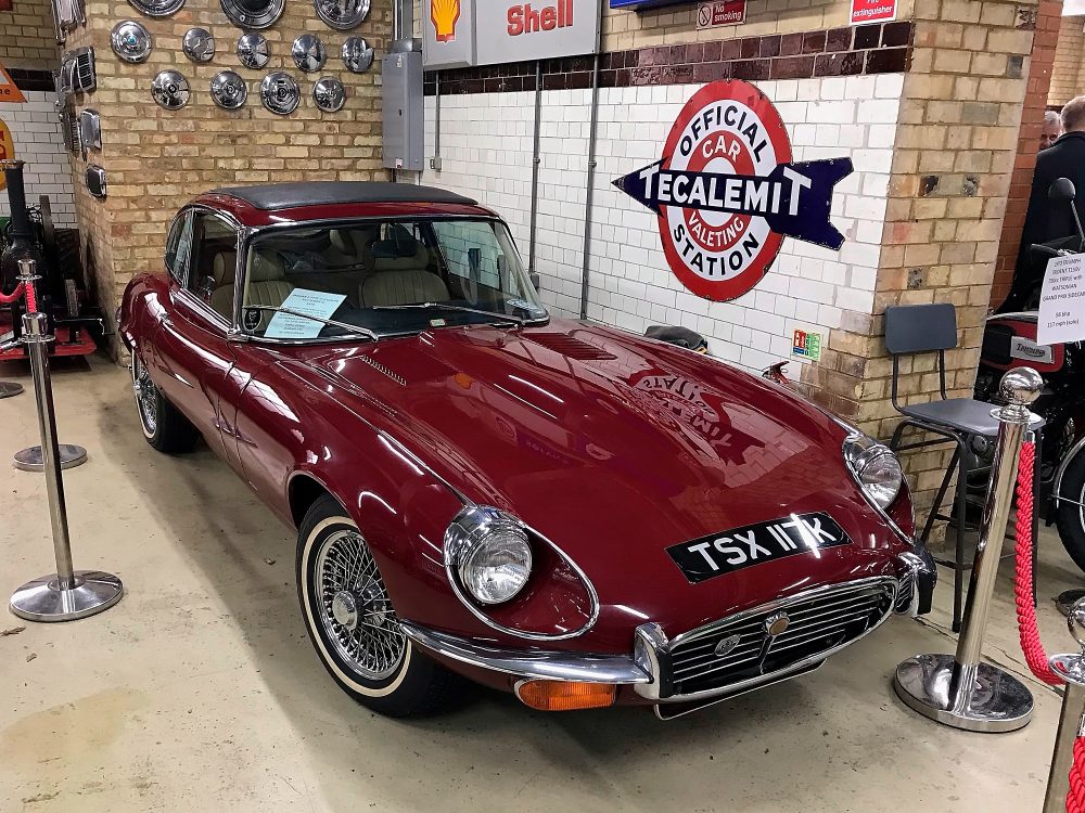 A V12 E-Type Jaguar from 1972 (150mph)