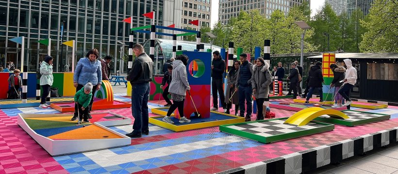 Minigolf at Canary Wharf