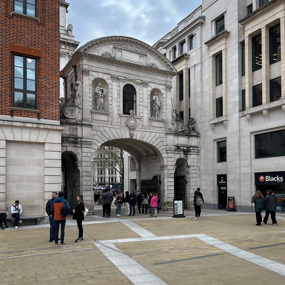 Temple Bar, Paternoster Square