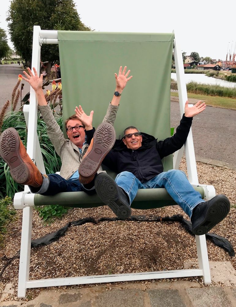 Jon & Zaffer in a deckchair at Maldon