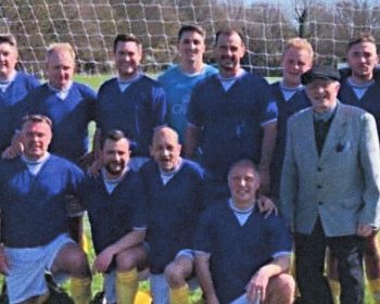 Unknown football team with Ray Gipson